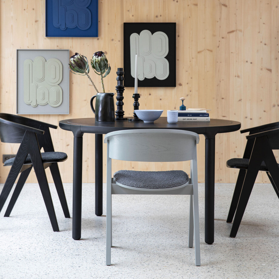 Zuiver Ronde Eettafel 'Storm' Essenhout, 128cm, kleur Zwart afbeelding 1