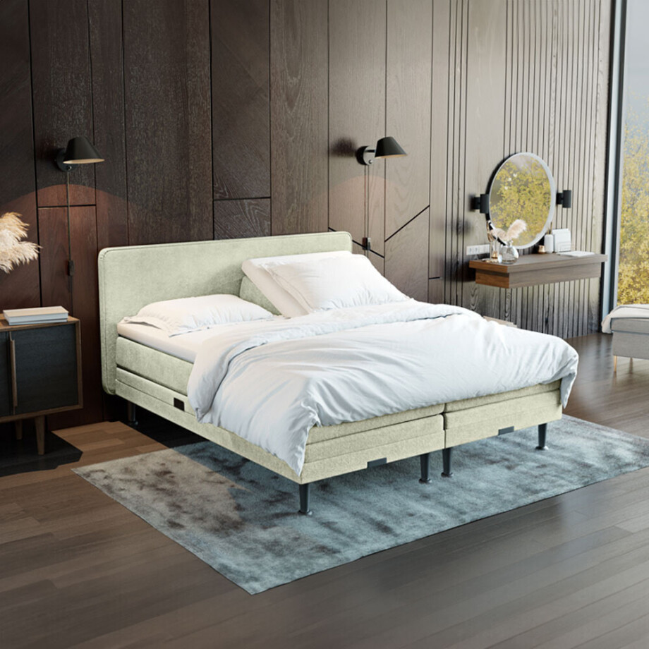 Elektrisch verstelbare Boxspring 'Oslo' kleur naturel, 180 x 200 cm, matrassen 1 x medium, 1 x hard afbeelding 1