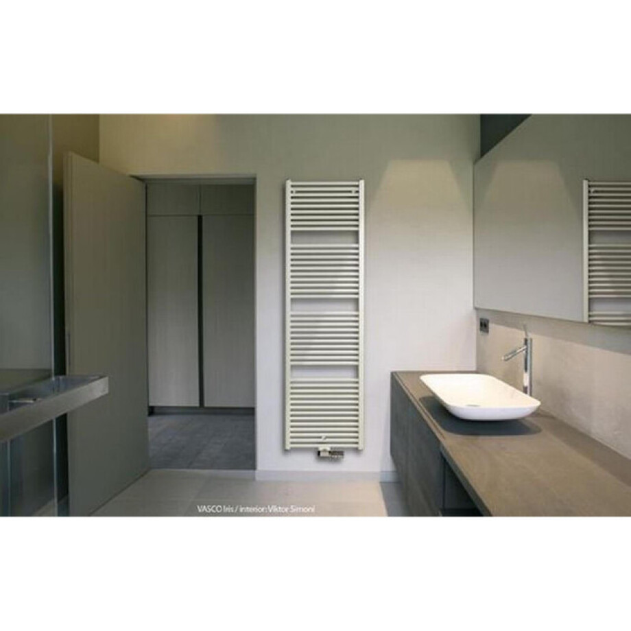VASCO IRIS Radiator (decor) - 168.2x75x3.2cm - Traffic White mat 388075168lb1000 afbeelding 1