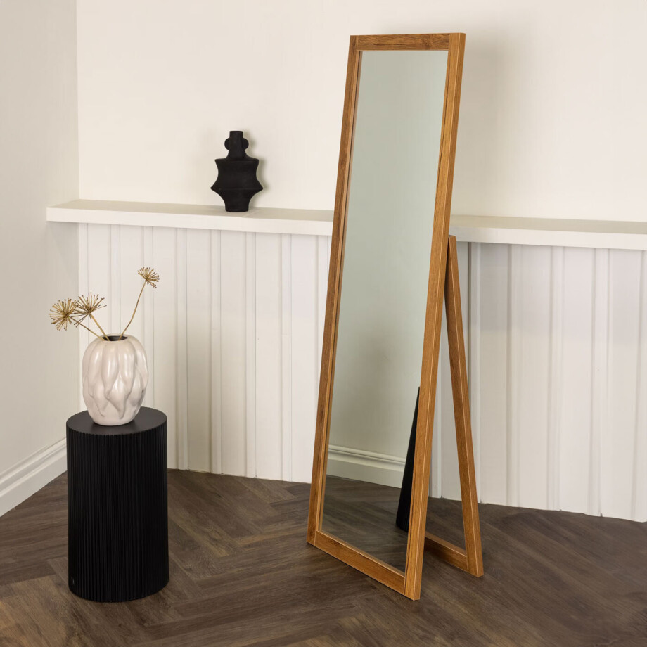 Nohr Staande Spiegel 'Kaycie' 170 x 55cm, kleur Walnoot Nohr Staande Spiegel 'Kaycie' 170 x 55cm, kleur Walnoot afbeelding 1
