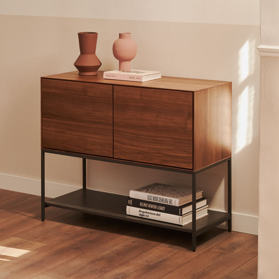 Kave Home Dressoir 'Vedrana' Walnoot, 98cm Kave Home Dressoir 'Vedrana' Walnoot, 98cm afbeelding