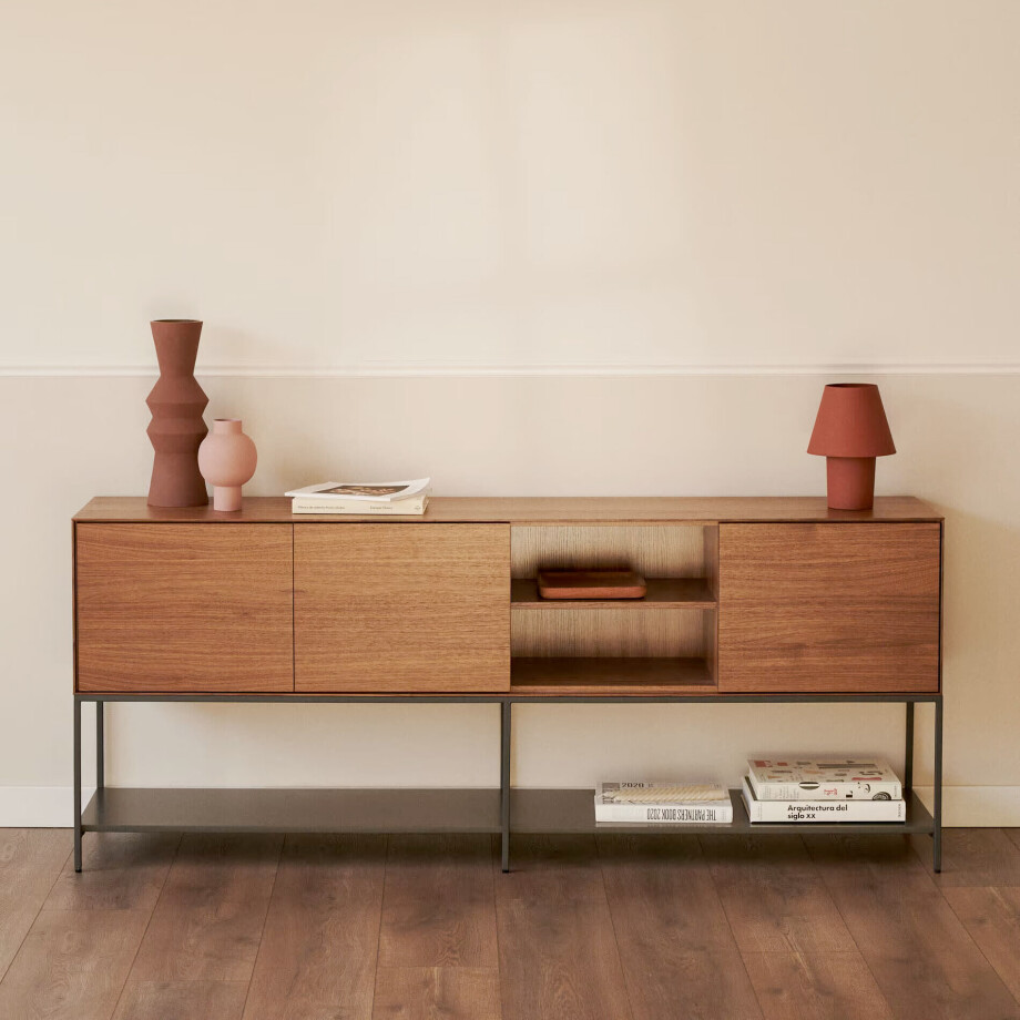 Kave Home Dressoir 'Vedrana' Walnoot, 195cm Kave Home Dressoir 'Vedrana' Walnoot, 195cm afbeelding