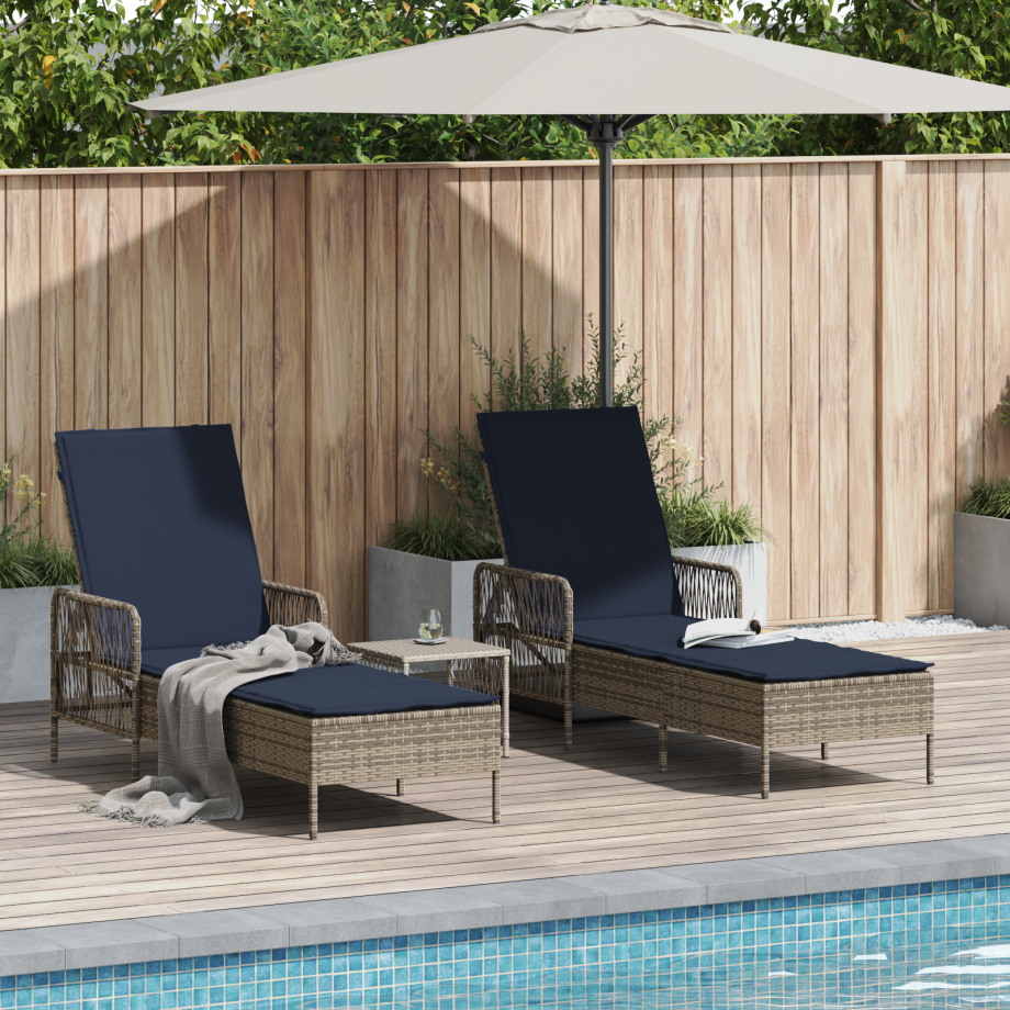 vidaXL Ligbedden 2 stuks met Kussens en Tafel Grijs Poly Rattan afbeelding 1