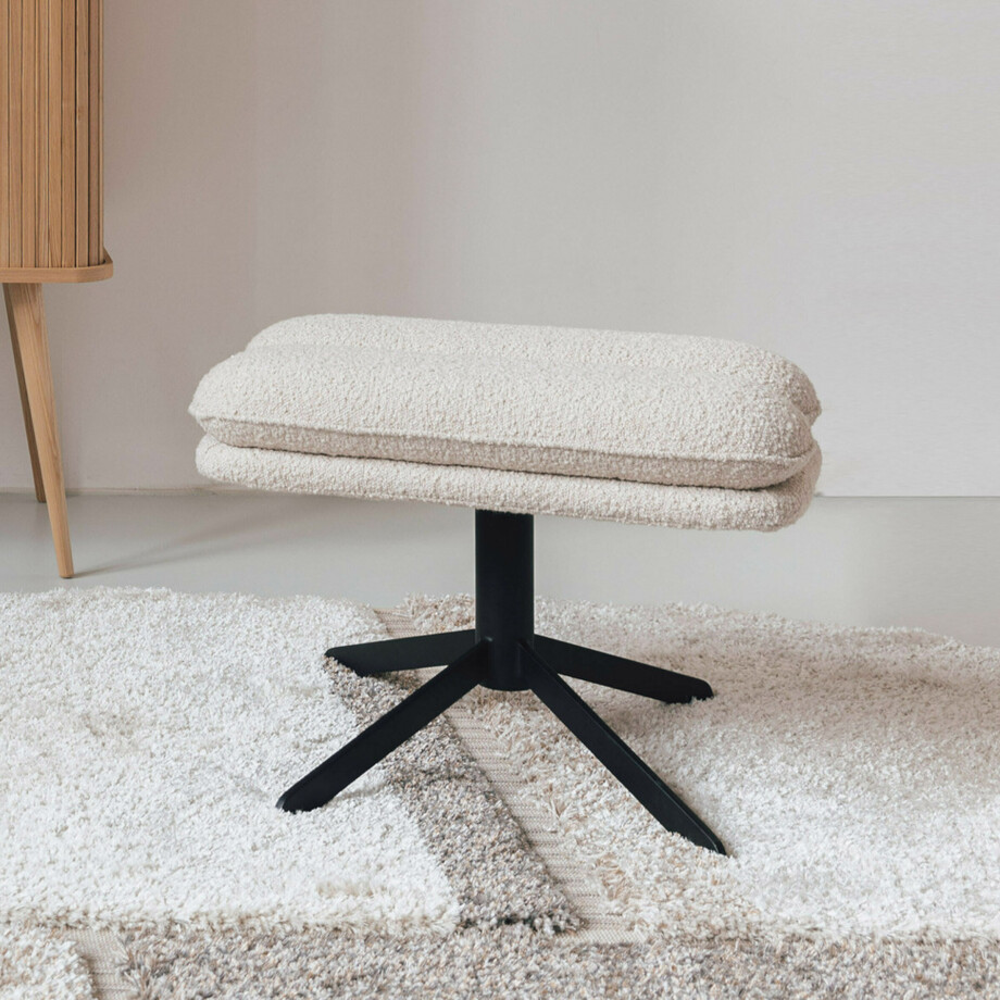 Zuiver Hocker 'Tyler' Bouclé, kleur Naturel Zuiver Hocker 'Tyler' Bouclé, kleur Naturel afbeelding 1