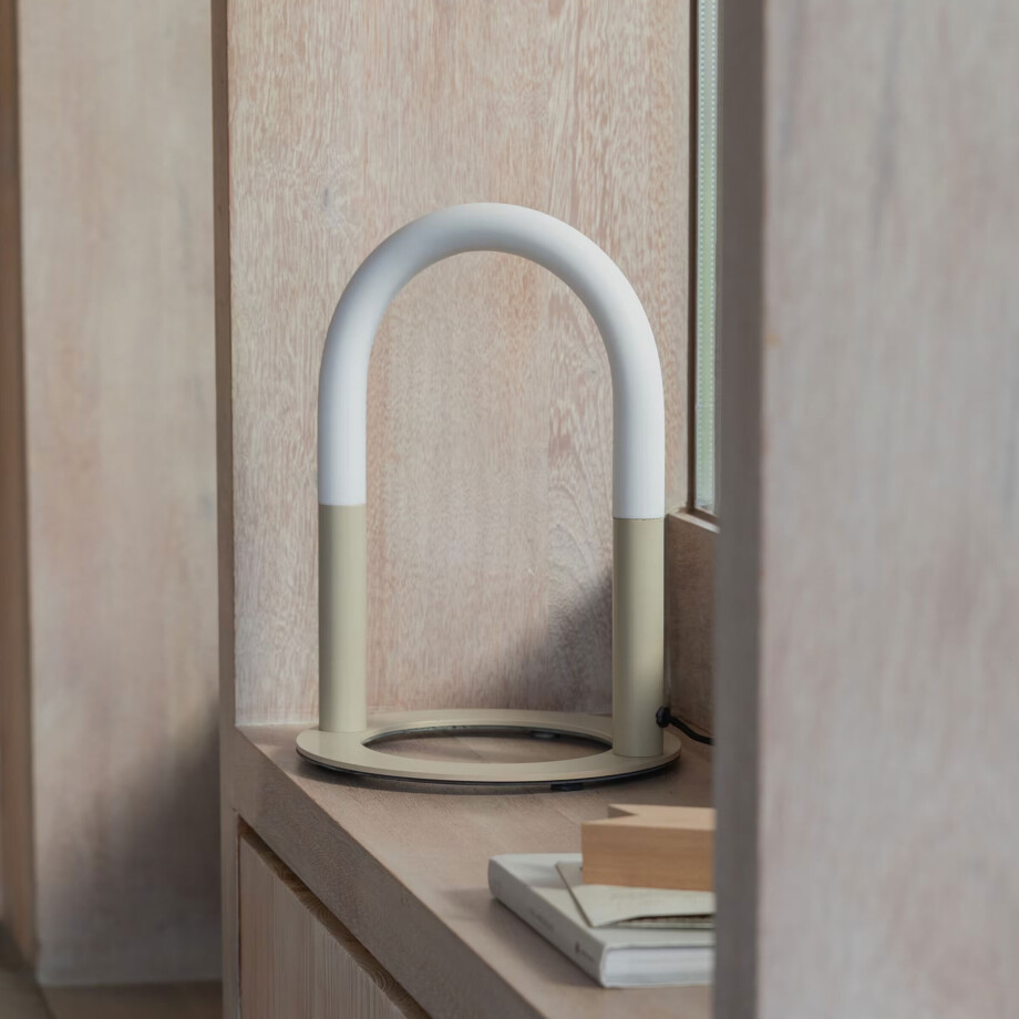 Zuiver Tafellamp 'Arch' 36cm, kleur Beige Zuiver Tafellamp 'Arch' 36cm, kleur Beige afbeelding 1