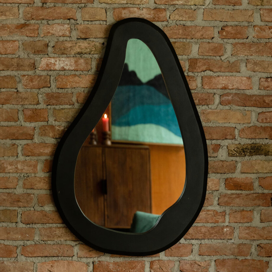 Dutchbone Spiegel 'Aren' Mangohout, 92 x 61cm Dutchbone Spiegel 'Aren' Mangohout, 92 x 61cm afbeelding 1