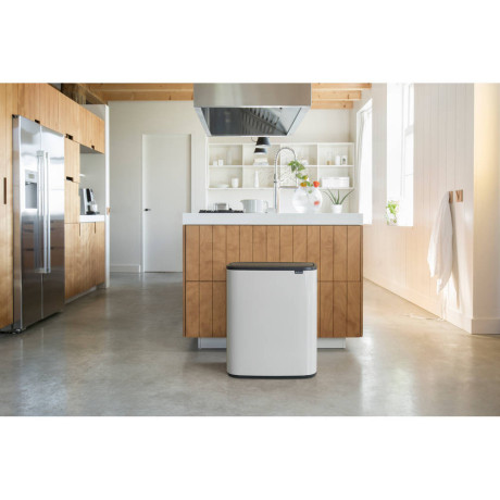 Brabantia Bo Touch Bin afvalemmer 60L met kunststof binnenemmer - White afbeelding2 - 1