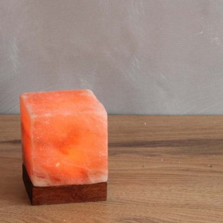 HIMALAYA SALT DREAMS Zoutkristal-tafellamp USB-kubus Met de hand gemaakt van zoutkristal - iedere steen uniek, H: ca.9 cm (1 stuk) afbeelding2 - 1