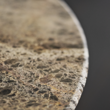 Taransay eikenhouten eettafel donker bruin - met bruin travertine tafelblad - Ø125 cm afbeelding2 - 1