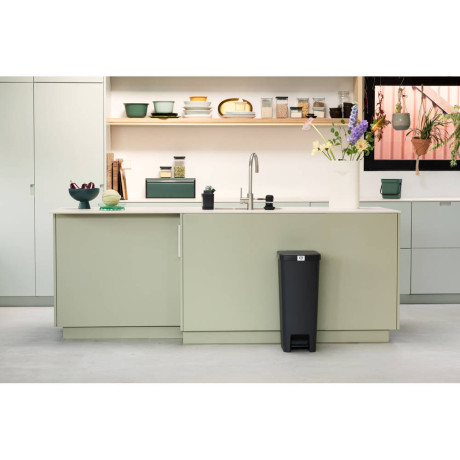 Brabantia StepUp pedaalemmer 40L - Dark Grey afbeelding3 - 1