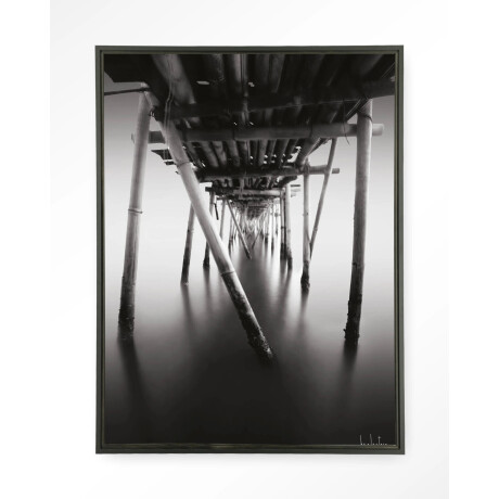 Urban Cotton Wandkleed 'Underworld' 110 x 145cm in Floating Frame - black