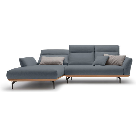 Hülsta Sofa Hoekbank Hs.460 Sokkel in eiken, gegoten aluminium poten in umbra grijs, breedte 298 cm