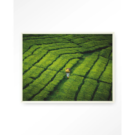 Urban Cotton Wandkleed 'Tote Pengalengan' 145 x 190cm in Floating Frame - off white