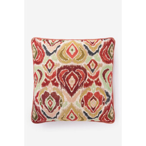 Rood kussen met ikat print