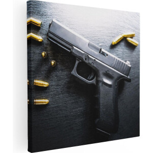 Artaza Canvas Schilderij Pistool met Kogels op Tafel  - 80x80 - Groot - Foto Op Canvas - Canvas Print