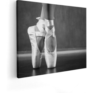 Artaza Canvas Schilderij Ballet Schoenen van een Ballerina - Zwart Wit - 100x80 cm - Groot - Wanddecoratie Woonkamer - Schilderijen - Muurdecoratie
