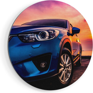 Artaza Dibond Muurcirkel Blauwe Sportwagen Auto Bij Zonsondergang - Ø 90 cm - Groot - Wandcirkel - Rond Schilderij - Voor Binnen en Buiten