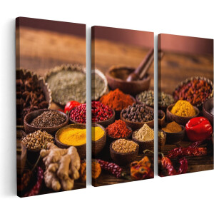 Artaza Canvas Schilderij Drieluik Diverse Kleurrijke Kruiden Op Tafel - 60x40 - Klein - Foto Op Canvas - Canvas Print