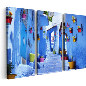 Artaza Canvas Schilderij Drieluik Blauwe Huizen met Bloempotten in Chefchaouen, Marokko - 150x100 - Groot - Foto Op Canvas - Canvas Print