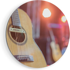 Artaza Dibond Muurcirkel Gitaar bij het Podium - Ø 70 cm - Wandcirkel - Rond Schilderij - Voor Binnen en Buiten