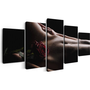 Artaza Canvas Schilderij Vijfluik Naakte Vrouwenlichaam met een Rode Roos - Erotiek - 150x80 cm - Wanddecoratie Woonkamer - Schilderijen - Muurdecoratie