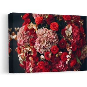 Artaza Canvas Schilderij Boeket Rode Bloemen - 30x20 - Klein - Foto Op Canvas - Canvas Print