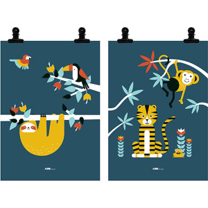 Poster set Jungle donker blauw 2x maat A4 - jungle - tijger - aap - luiaard - toekan - dieren - kinderkamer - jongenskamer - meisjeskamer - junglekamer - muurdecoratie - kinderkamerstyling – kinderkameraccessoire