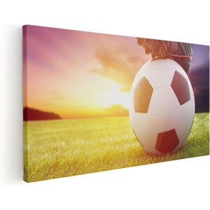 Artaza Canvas Schilderij Klassieke Voetbal Aftrap Met Zonsondergang - 60x30 - Foto Op Canvas - Canvas Print
