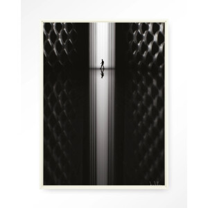 Urban Cotton Wandkleed 'Passing' 110 x 145cm in Floating Frame - off white