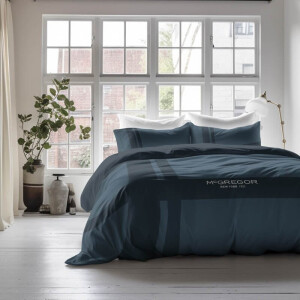 2e -50% | Dekbedovertrek McGregor - Manhattan - Tweepersoons (200x200 Cm) - Blauw Microvezel - Tekst & Strepen & Hotel Luxe - McGregor - Dekbed-Discounter.nl