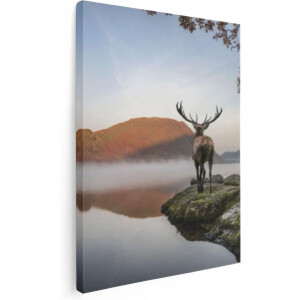Artaza Canvas Schilderij Hert Bij Een Meer - 30x40 - Klein - Foto Op Canvas - Canvas Print