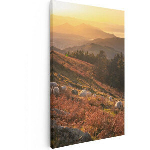 Artaza Canvas Schilderij Schapen in de Bergen  - 80x120 - Groot - Foto Op Canvas - Canvas Print