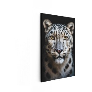 Artaza Canvas Schilderij Close-Up Portret van een Sneeuwluipaard met Gele Ogen en Zwarte Vlekken - 60x90 cm - Wanddecoratie Woonkamer - Schilderijen - Muurdecoratie