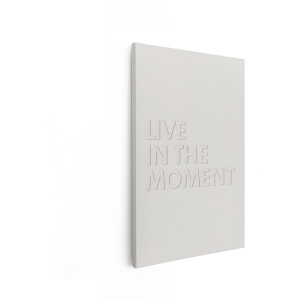 Artaza Canvas Schilderij Leef in het Moment met Deze Inspirerende Tekst op een Minimalistische Achtergrond - 40x60 cm - Wanddecoratie Woonkamer - Schilderijen - Muurdecoratie
