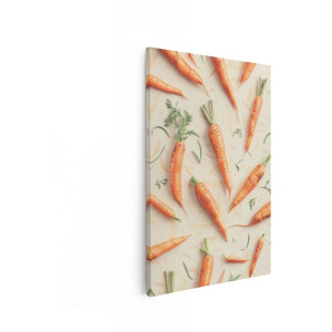 Artaza Canvas Schilderij Verse Wortelen met Groene Bladeren Verspreid op een Zacht Gekleurde Achtergrond - 80x120 cm - Groot - Wanddecoratie Woonkamer - Schilderijen - Muurdecoratie