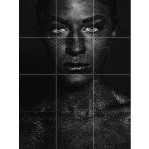 IXXI Black Face, Sajedah Al-Asfoor & Various - 60 x 80 cm - Gratis ophangtool - Grote wanddecoratie en posters - Fotografie, Mancave, Woonkamer