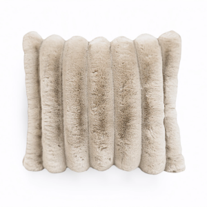 Sierkussen Rib Rabbit Fur - Zand - Voor - - Dekbed-Discounter.nl