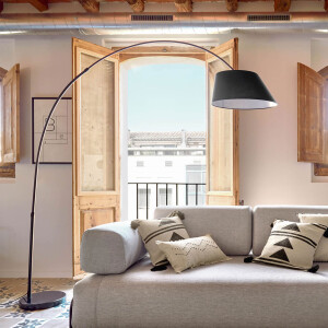 Kave Home Vloerlamp 'May', kleur zwart