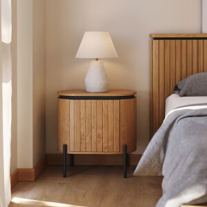 Kave Home Nachtkastje 'Licia' Mangohout, Met 1 deur