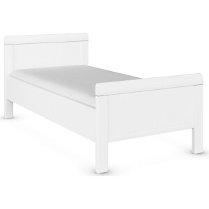 rauch Bed Eenpersoons Stollenbed EVELYN in comfortabele hoogte van houtmateriaal in elegante stijl made in germany