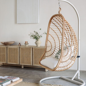 Kave Home Hangstoel 'Ekaterina' Met standaard, Rotan, kleur Naturel/Grijs