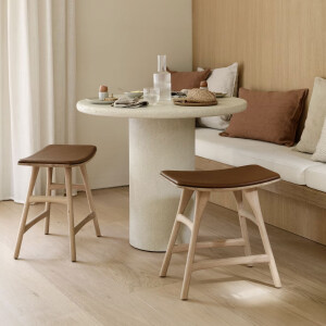 Ethnicraft Ronde Bistrotafel 'Elements' Microcement, 90cm, kleur Off White