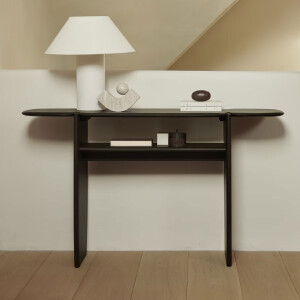 Ethnicraft Sidetable 'PI' Gevernist Mahoniehout, 130cm, kleur Donkerbruin