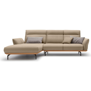 Hülsta Sofa Hoekbank Hs.460 Sokkel in eiken, gegoten aluminium poten in umbra grijs, breedte 298 cm