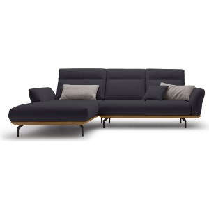 Hülsta Sofa Hoekbank Hs.460 Sokkel in walnotenhout, onderstel in umbra grijs, breedte 298 cm