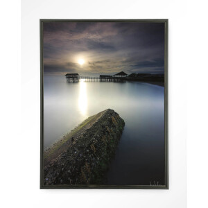 Urban Cotton Wandkleed 'Batu Lamunan' 110 x 145cm in Floating Frame - black