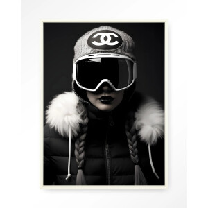 Urban Cotton Wandkleed 'Luxury Snow Girl' 110 x 145cm in Floating Frame - off white