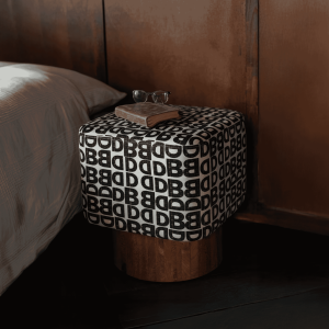 Dutchbone Kruk 'Monogram' Mangohout en stof