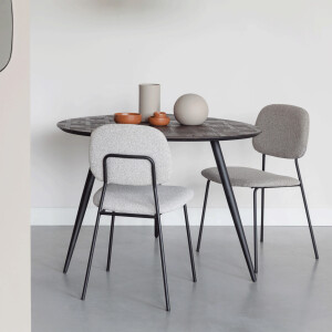 ZILT Organische Eettafel 'Yasmijn' Teakhout, 111 x 108cm